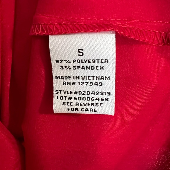 Emma & Michelle Red satin Women’s dress Size small - Picture 8 of 9